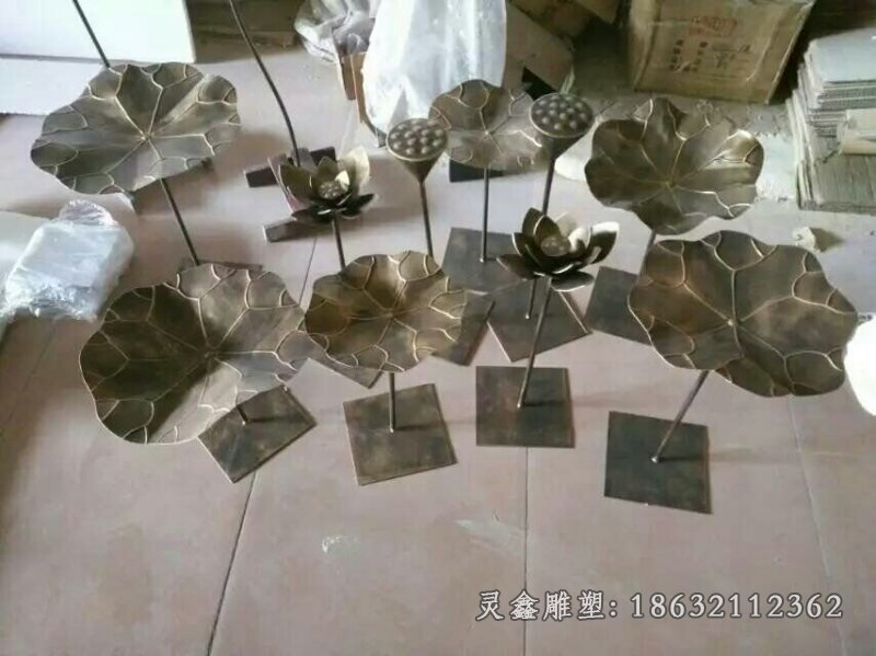 荷花铜雕 (8)