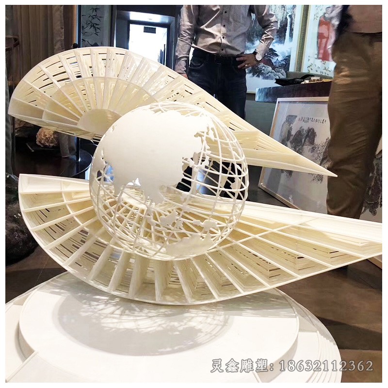 不锈钢创意眼睛户外景观雕塑