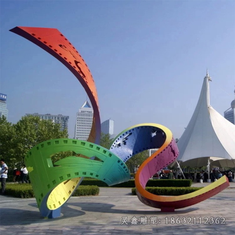 不锈钢彩绘彩带城市景观雕塑