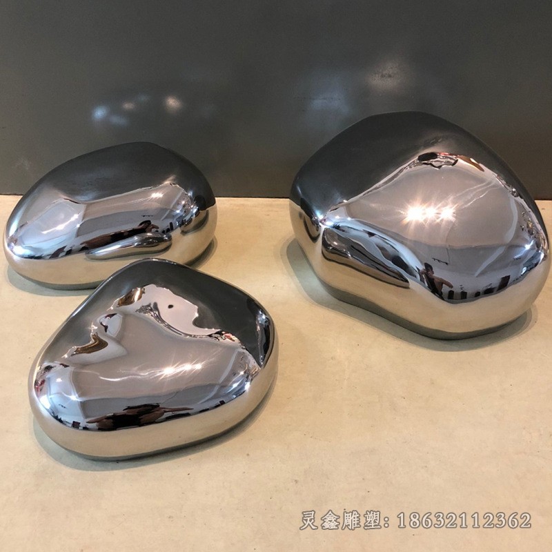 不锈钢鹅卵石城市景观雕塑