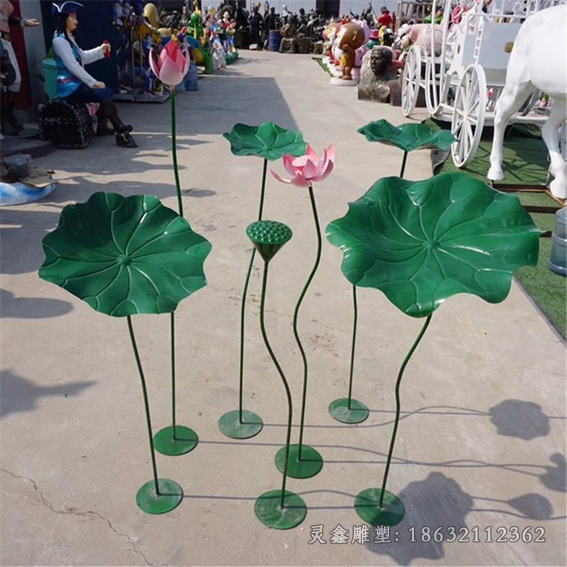 不锈钢彩绘荷花户外景观雕塑