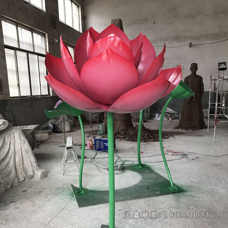 不锈钢彩绘荷花园林景观雕塑