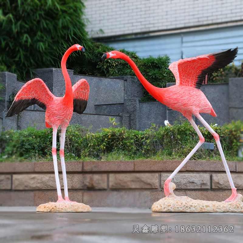 不锈钢彩绘火烈鸟城市雕塑