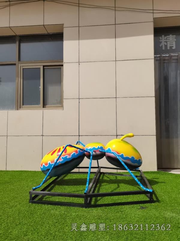不锈钢彩绘蚂蚁景观雕塑