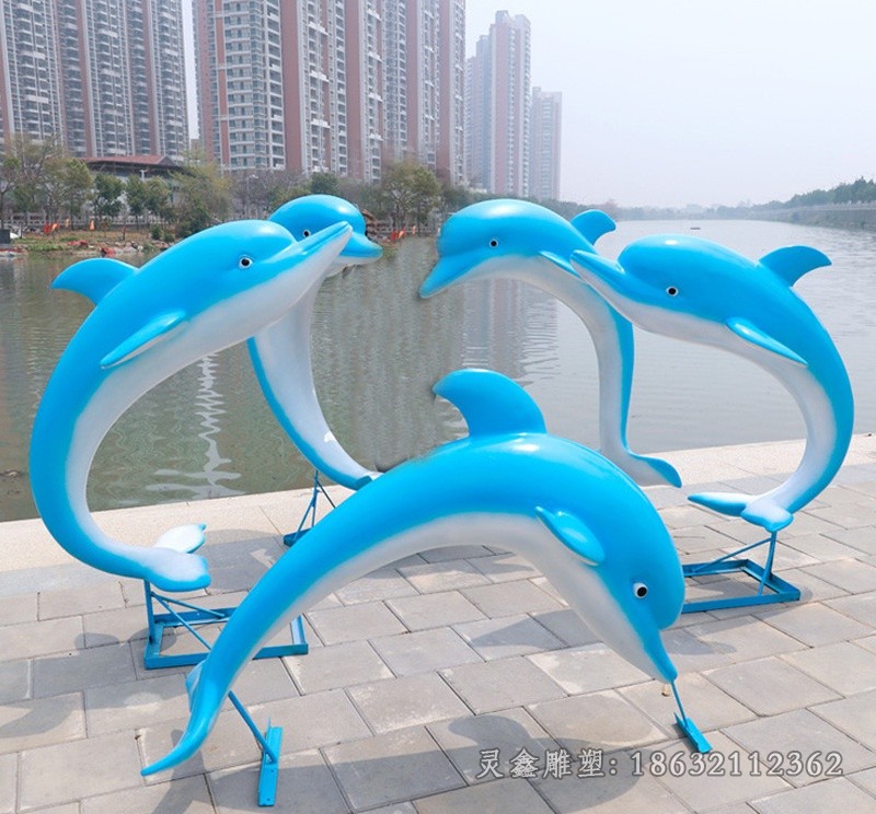 不锈钢彩绘海豚动物雕塑