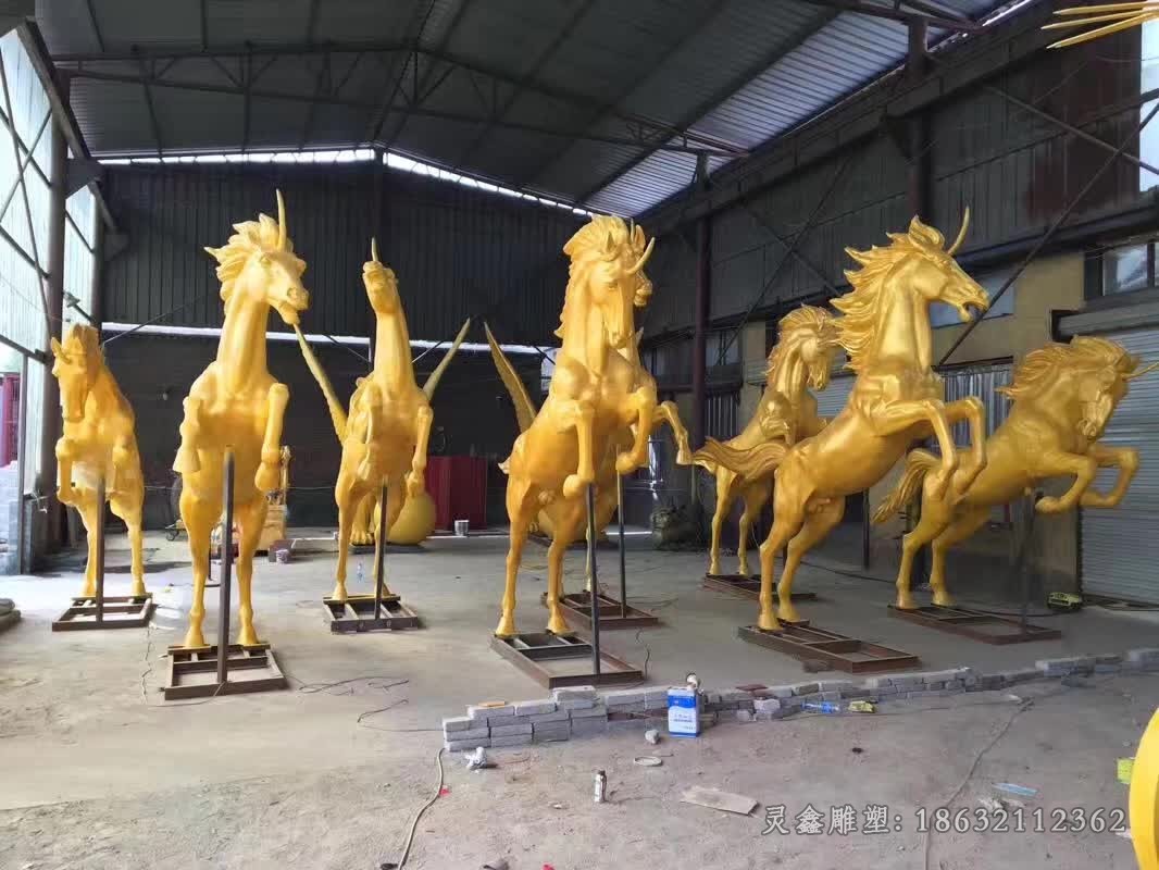 阿波罗战车金色景观铜雕
