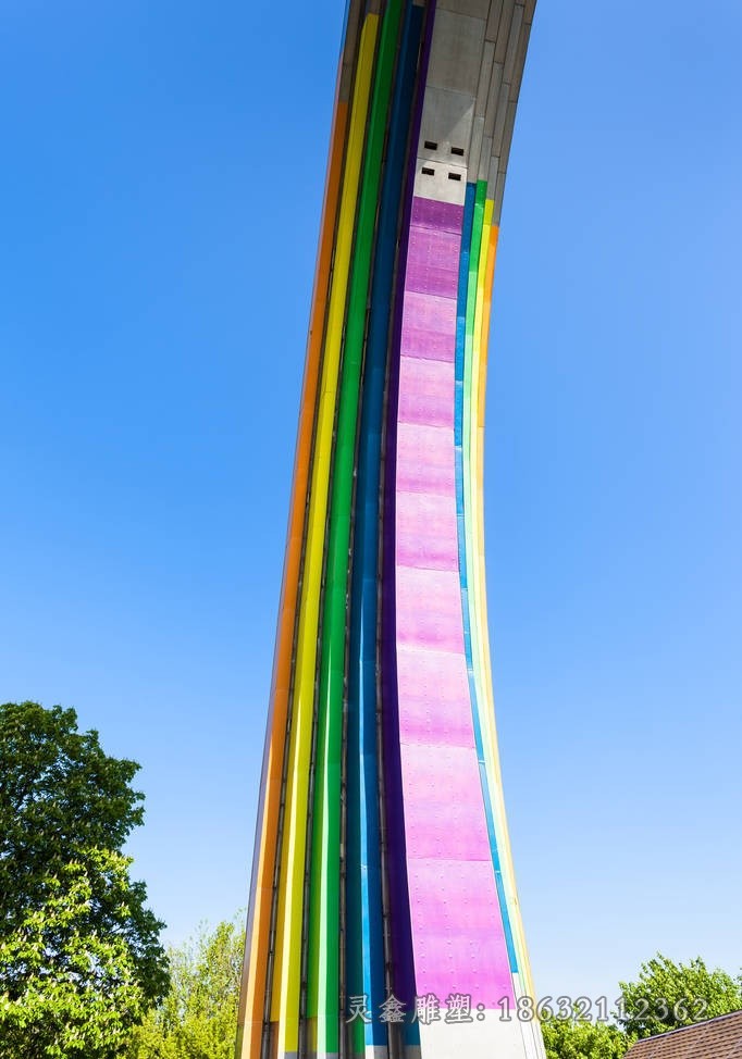 彩绘彩虹标志不锈钢雕塑