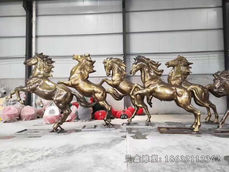 奔腾马动物标志铜雕