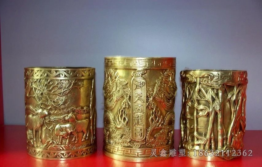 笔筒抽象景观铜雕