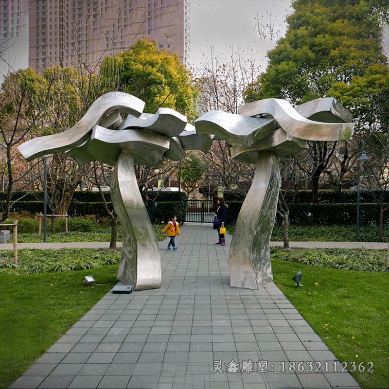 不锈钢镜面拱门景观雕塑