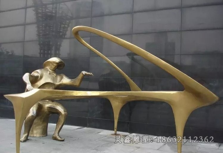 抽象弹钢琴人物别墅铜雕