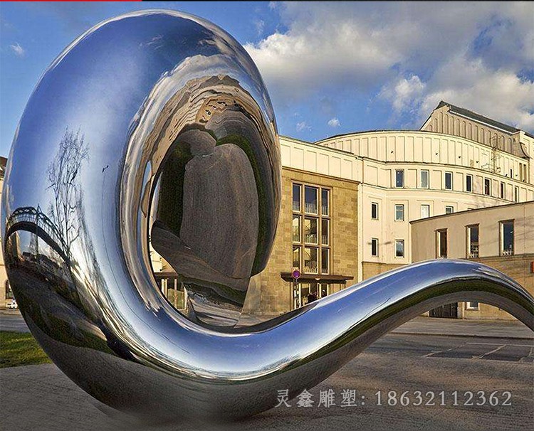不锈钢景观抽象镜面雕塑