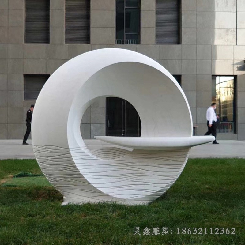 白色抽象石头不锈钢雕塑
