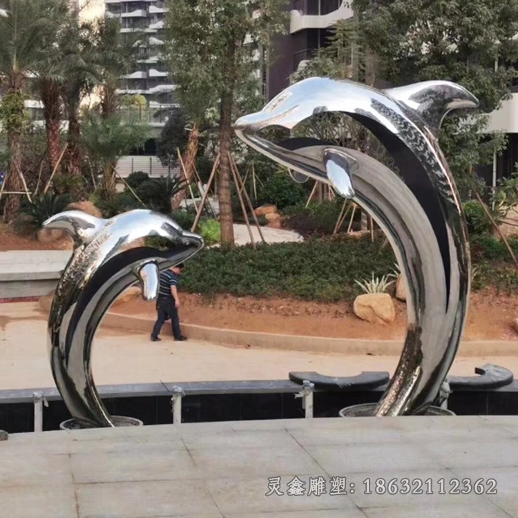 镜面海豚景观不锈钢雕塑