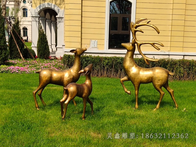 金色小鹿动物标志铜雕