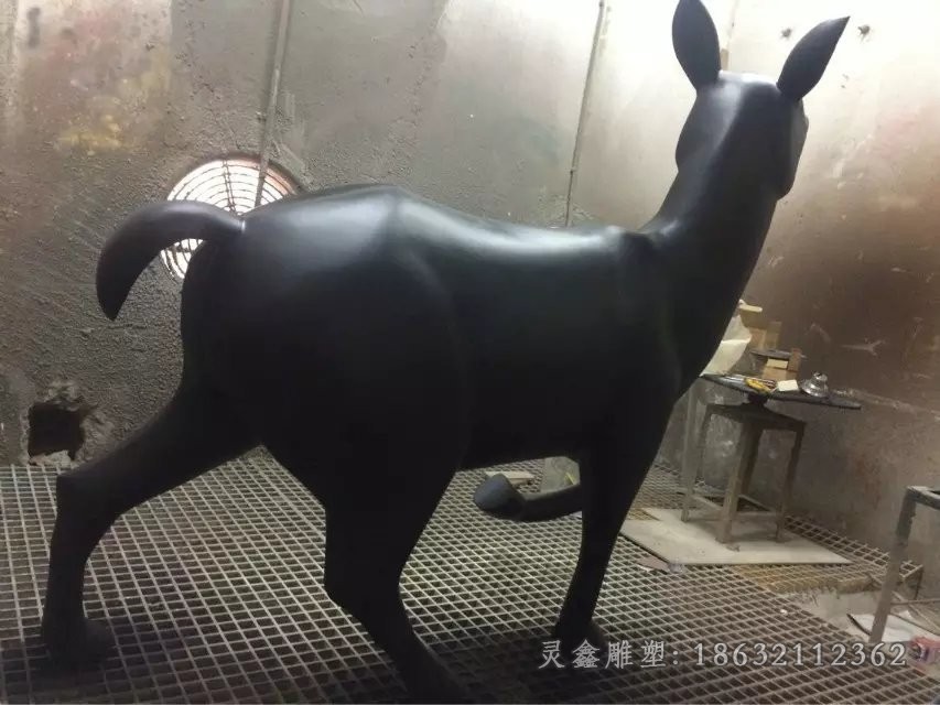 黑色小鹿动物景观铜雕