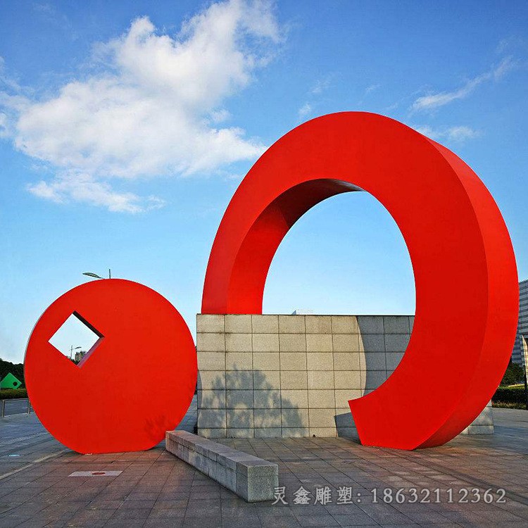 红色标志不锈钢抽象雕塑