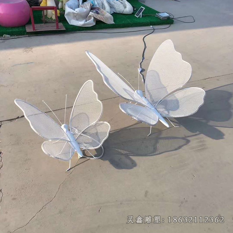 白色镂空蝴蝶不锈钢雕塑