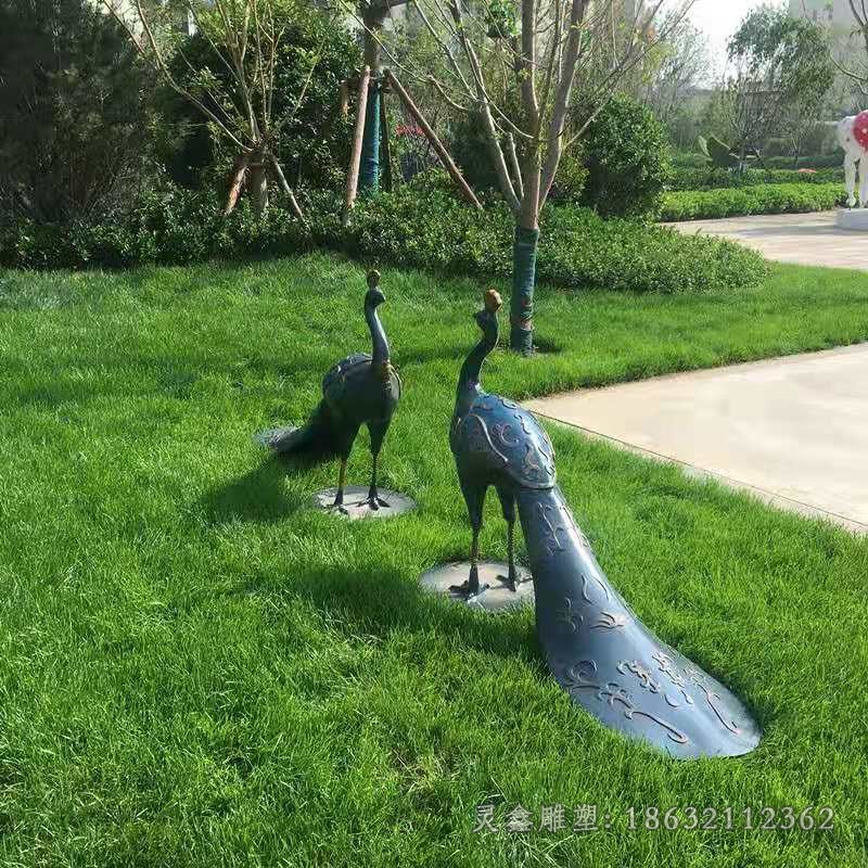 动物孔雀城市景观铜雕