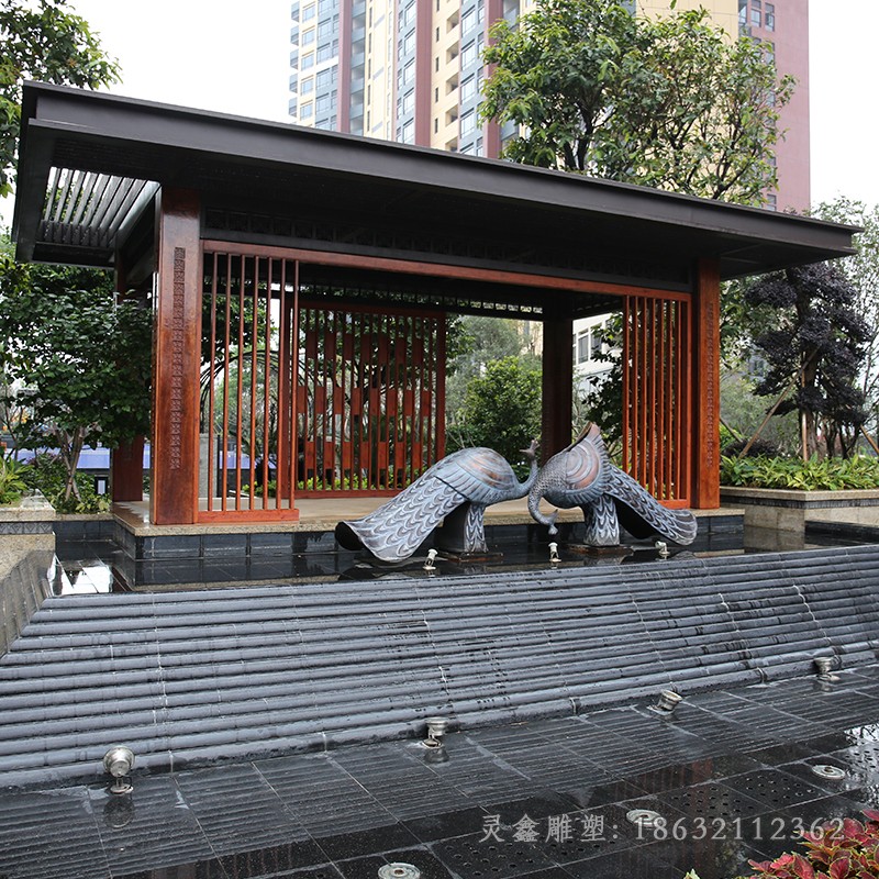 动物孔雀校园景观铜雕