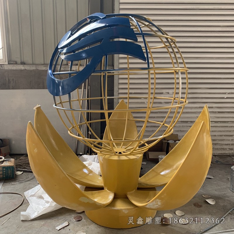 金色荷花不锈钢标志雕塑