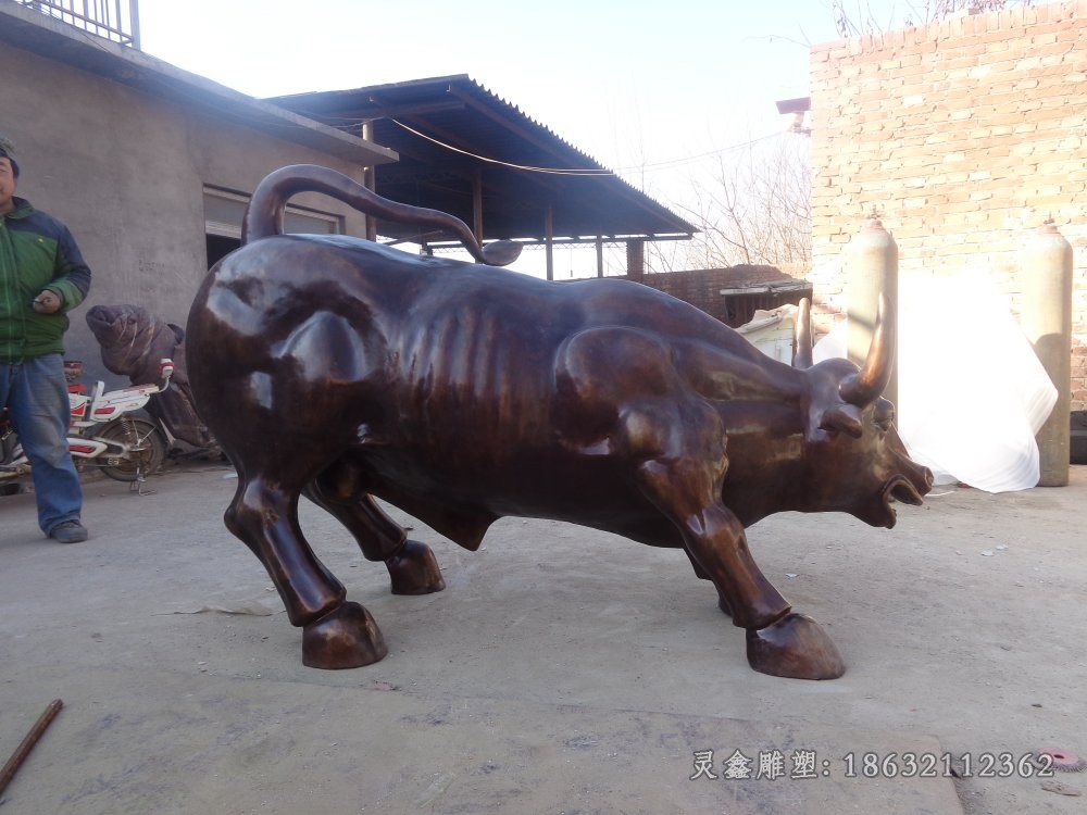 华尔街牛动物小品铜雕