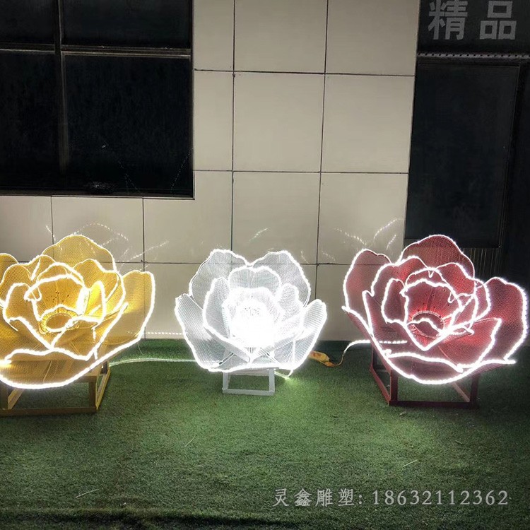 不锈钢镂空玫瑰花景观雕塑