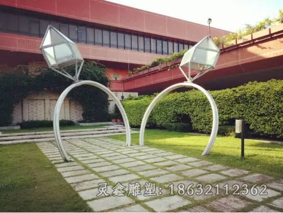 不锈钢戒指庭院景观雕塑