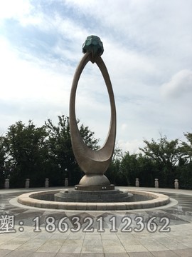 不锈钢抽象戒指景观雕塑