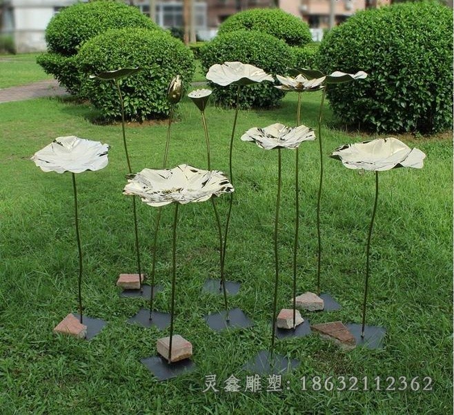 镜面荷叶小区不锈钢雕塑