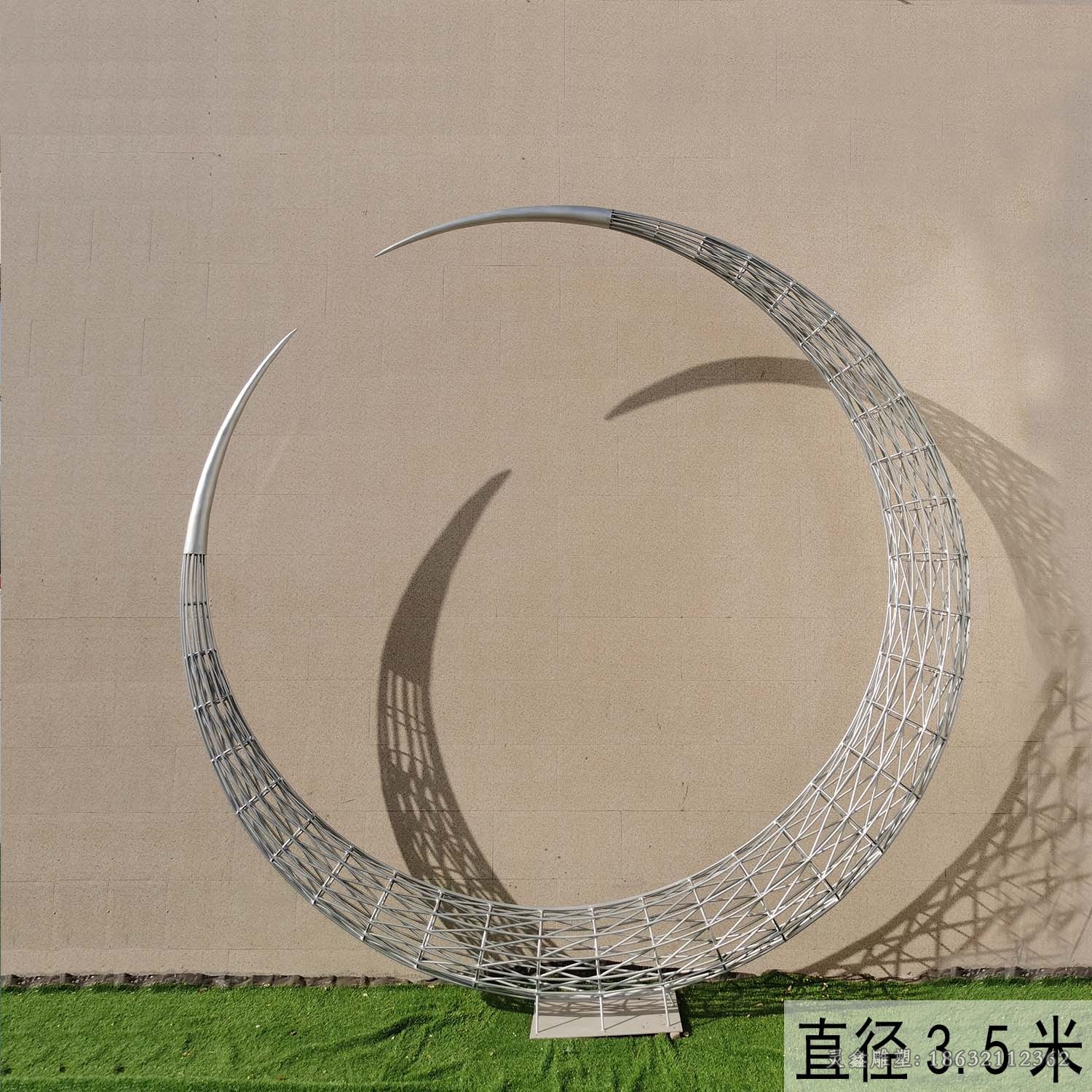 不锈钢镂空月亮广场雕塑