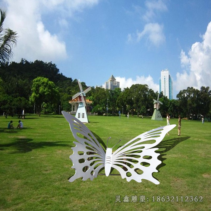 不锈钢镜面蝴蝶景区雕塑