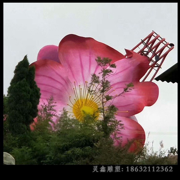 彩绘花朵不锈钢景观雕塑