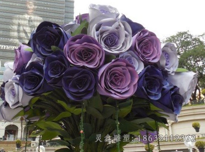 不锈钢彩绘花朵小区雕塑