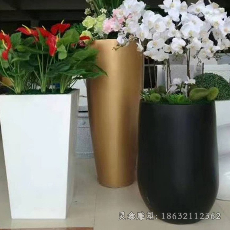 不锈钢镜面花盆标志雕塑