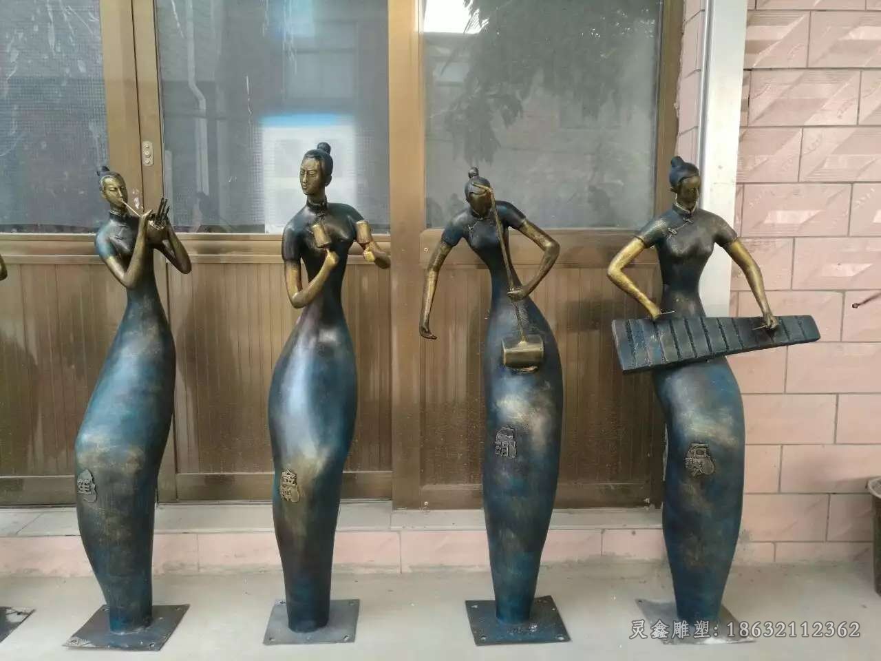 抽象演奏音乐人物铜雕