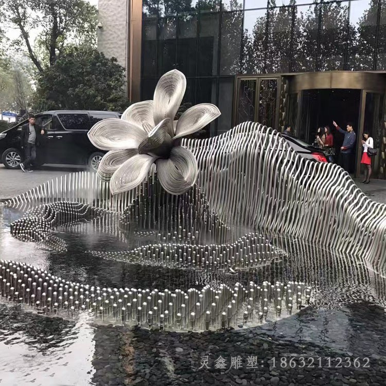不锈钢镂空假山景观雕塑