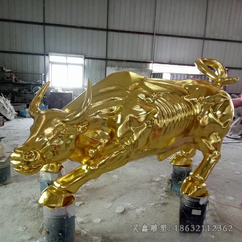 不锈钢钛金华尔街牛雕塑