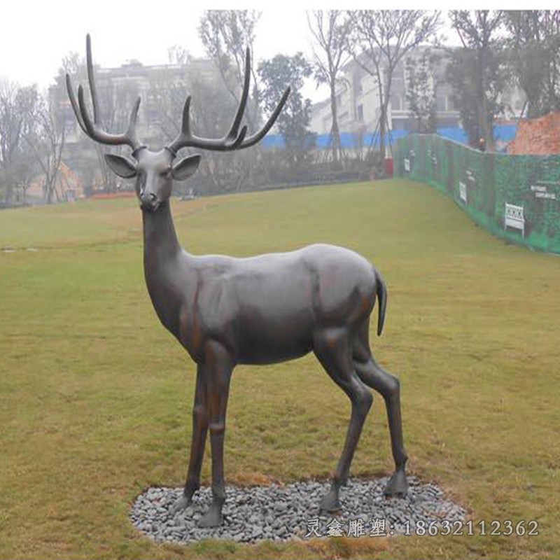 转头叉角鹿城市铜雕