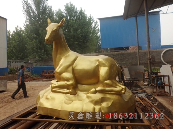 卧姿小鹿景区景观铜雕