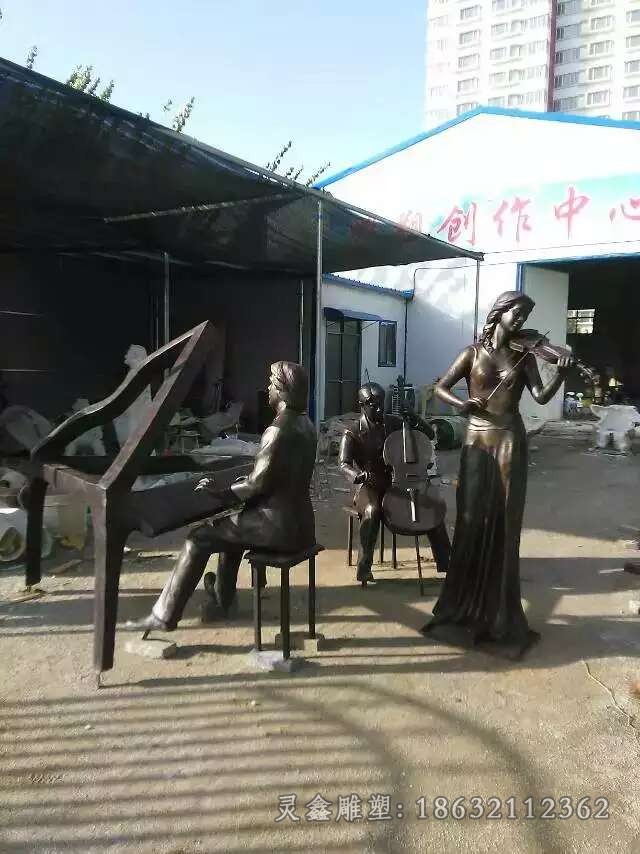 演奏音乐人物标志铜雕