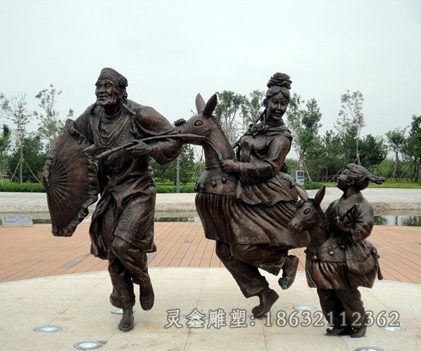 一家三口商场人物铜雕