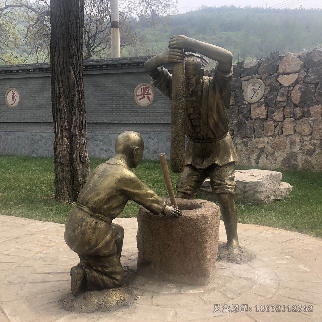 打糍粑人物民俗景观铜雕