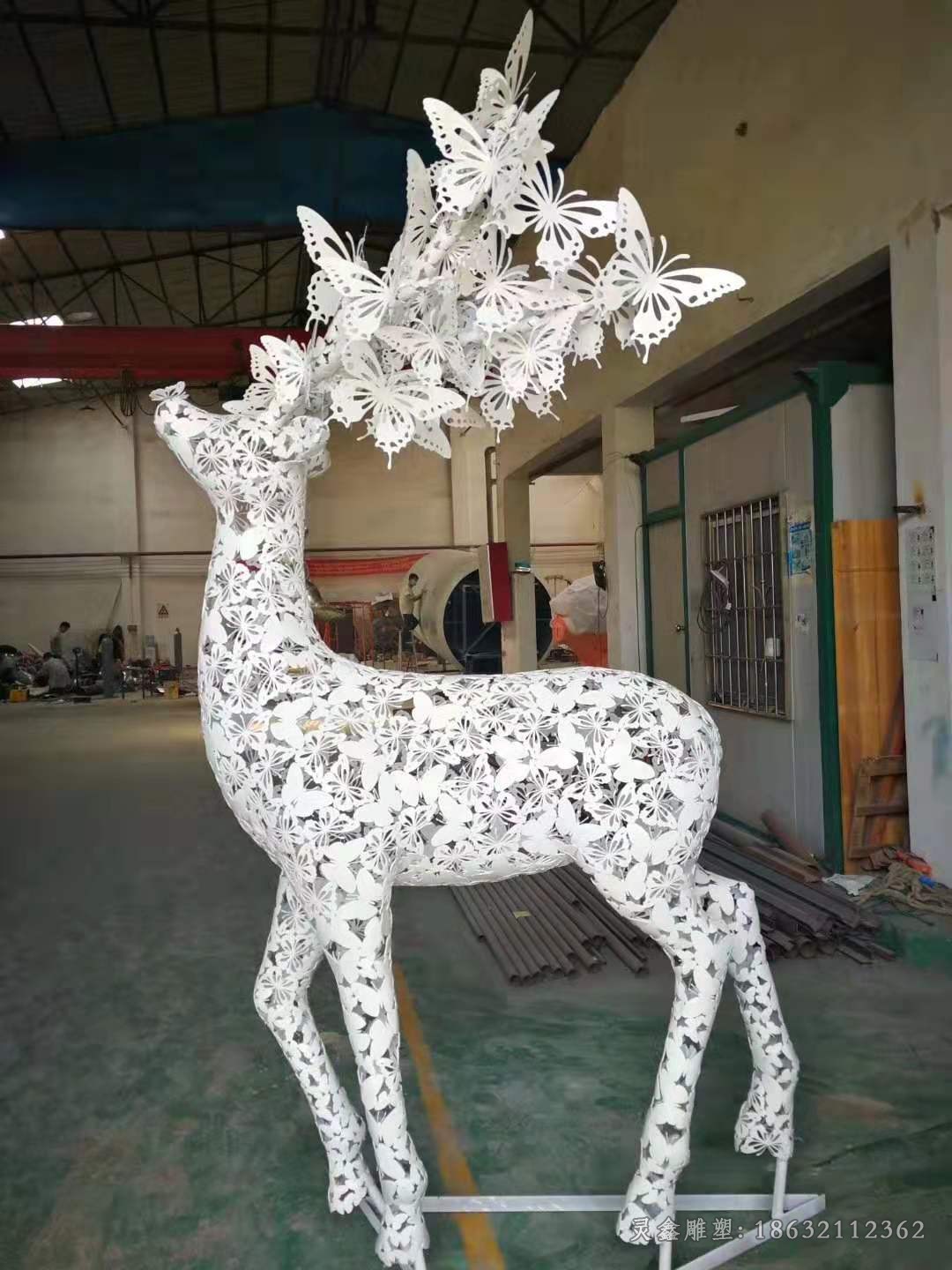 不锈钢叉角抬头鹿园林雕塑