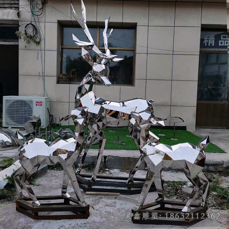 三只小鹿几何动物不锈钢雕塑