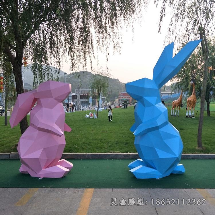 彩绘兔子不锈钢景观雕塑
