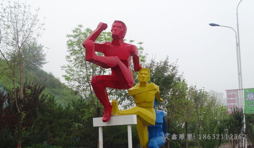 不锈钢跨栏运动景观雕塑