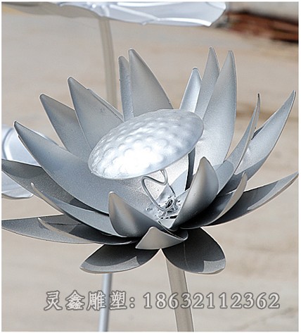 不锈钢镜面莲花标志雕塑