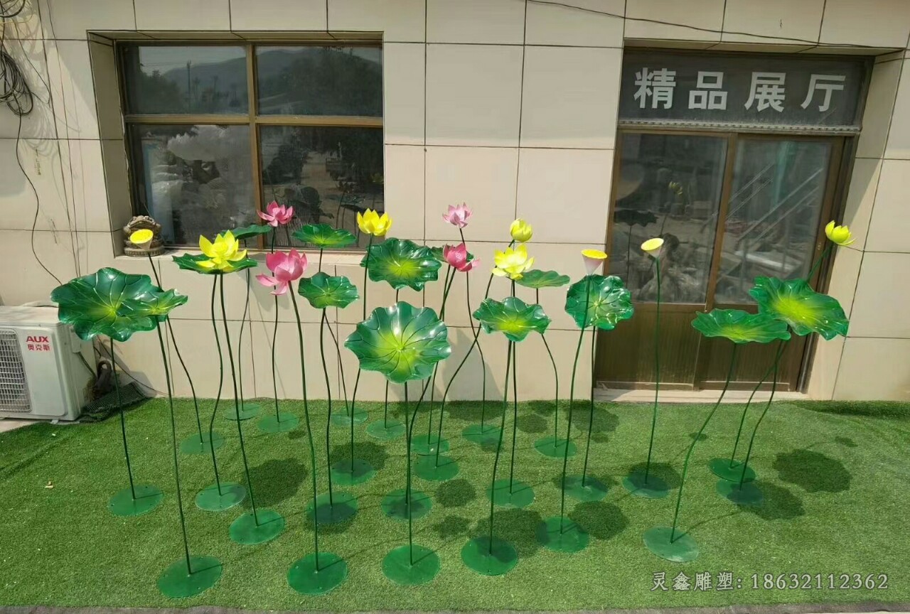 不锈钢彩绘莲花标志雕塑