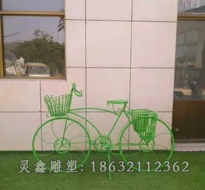 不锈钢绿色自行车标志雕塑